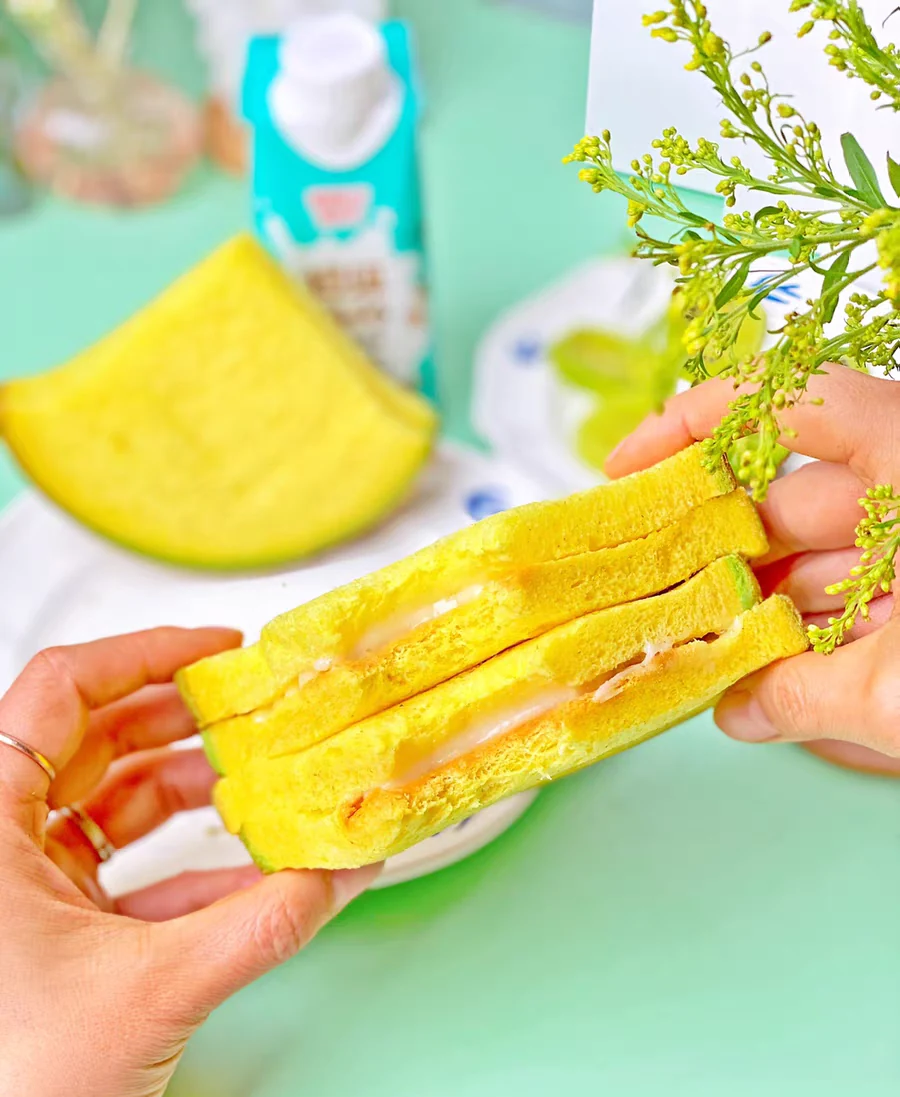 a1 TOSTADA RELLENA CON SABOR A MELÓN detail